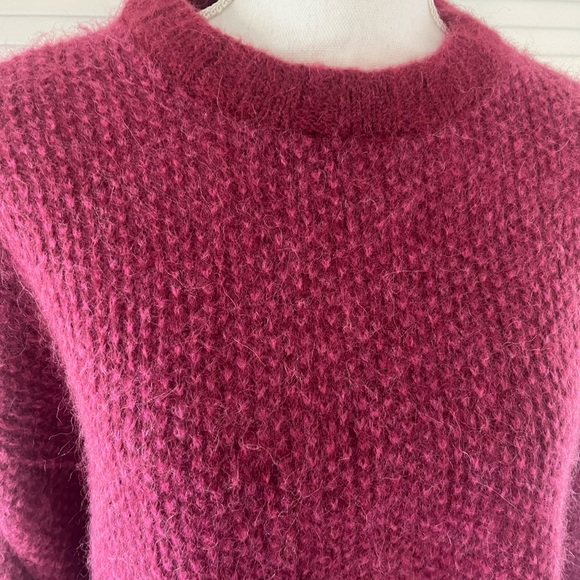 Banana Republic Oversized Fuzzy Sweater - Picture 1 of 7